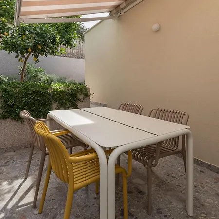 Lemon Tree Lägenhet *